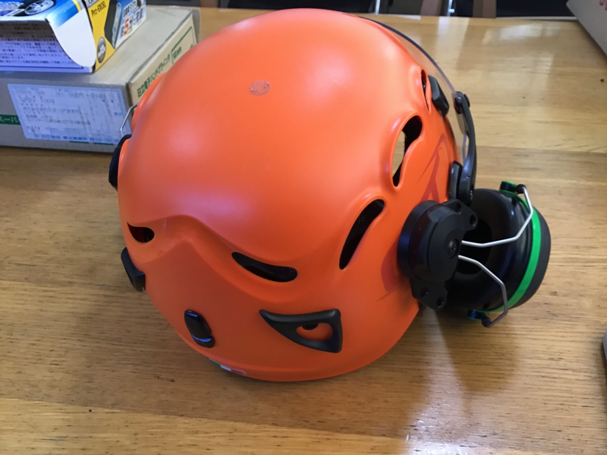 林業　ヘルメット