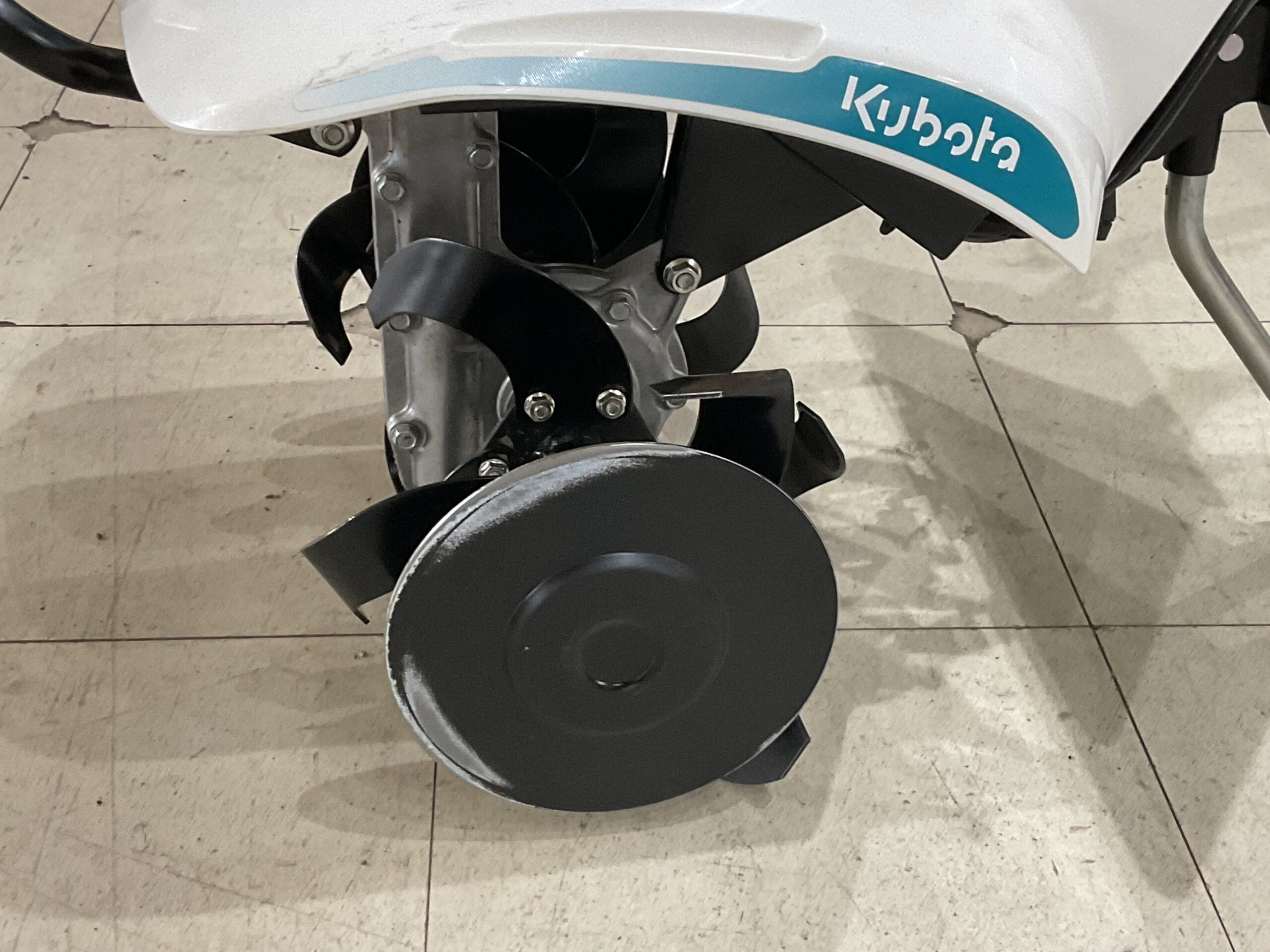 電動ミニ耕運機     クボタ　TME10