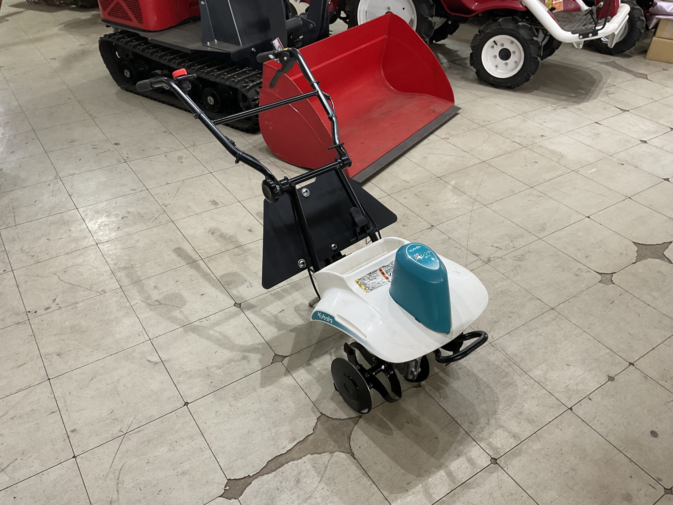 電動ミニ耕運機     クボタ　TME10