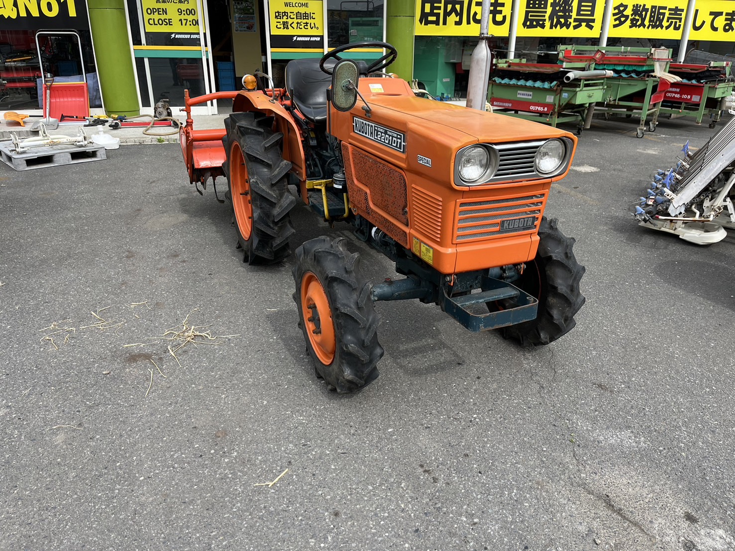 トラクター　L2201DT