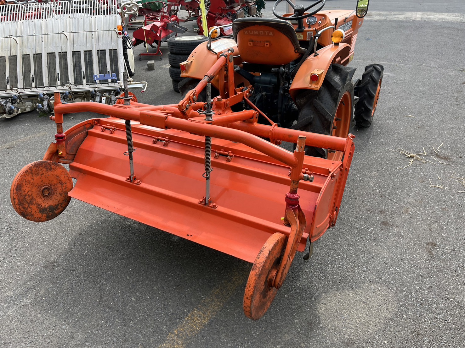 トラクター　L2201DT