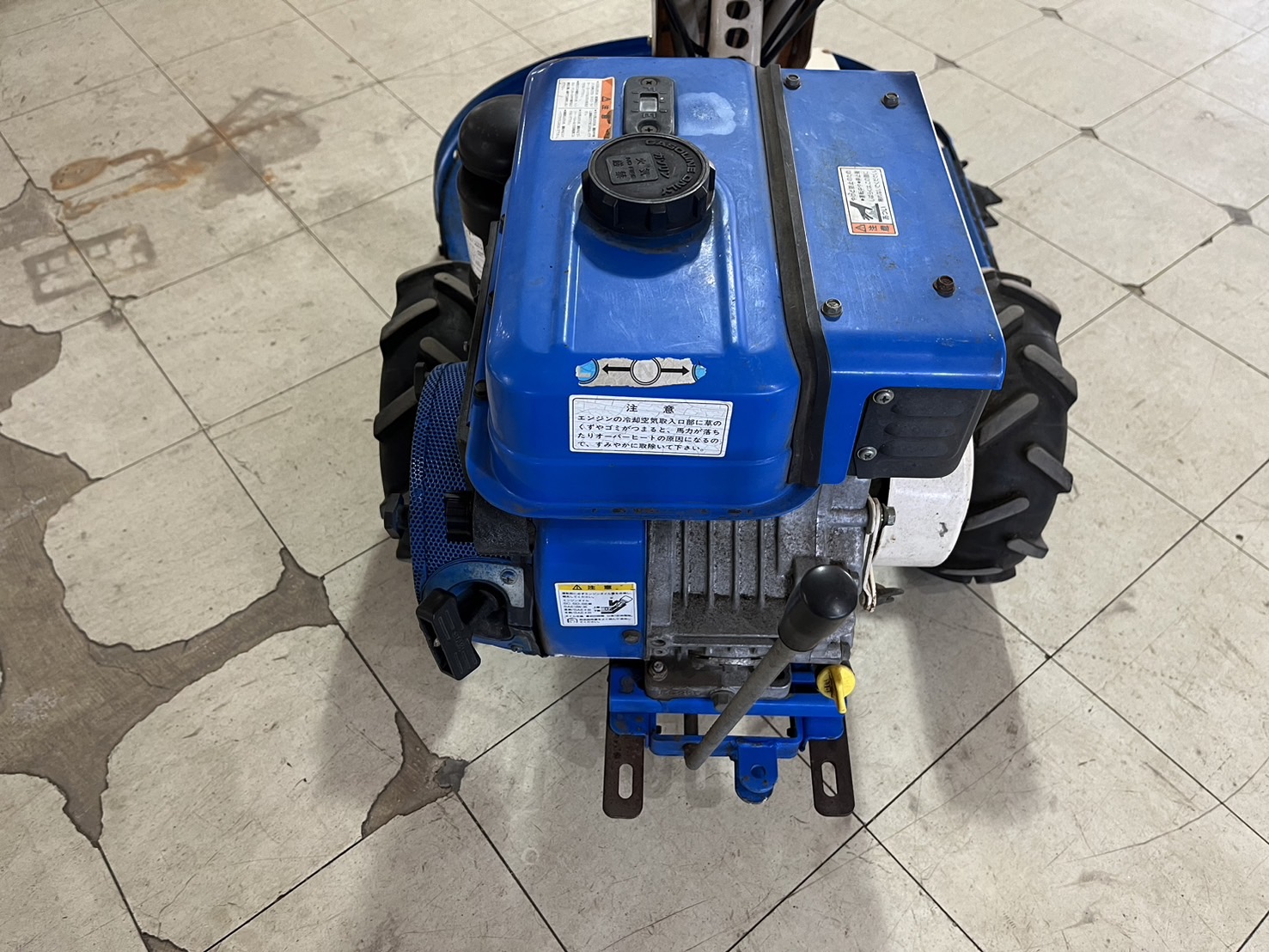 オートモア　AM70B