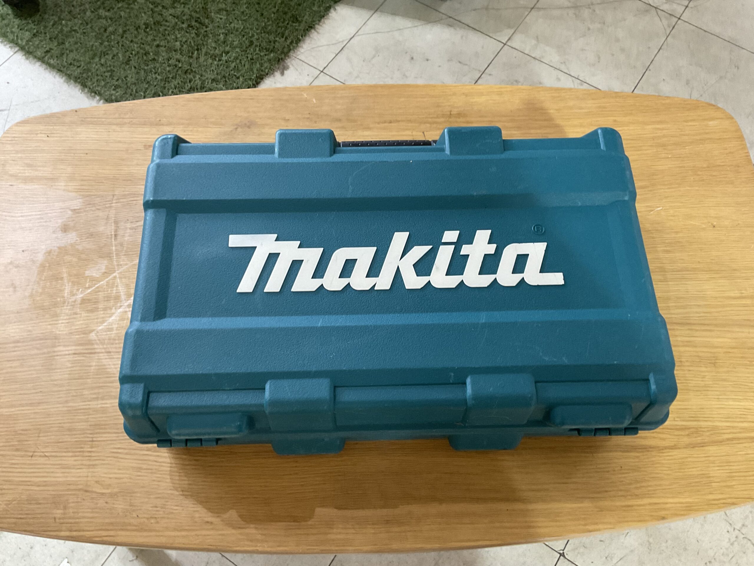 充電式トリマ　マキタ　RT50D