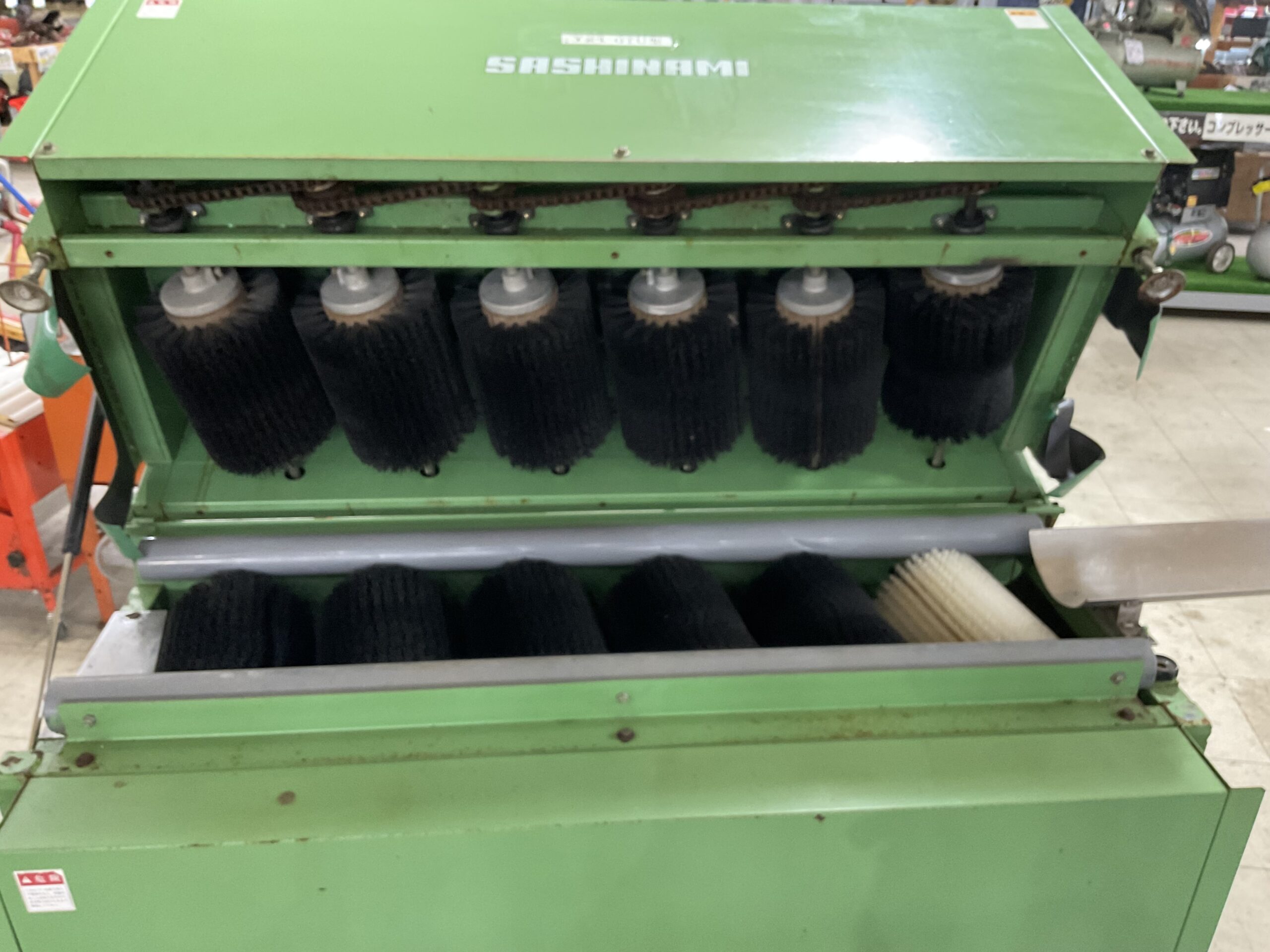 野菜洗い機　サシナミ　Y24-6TU型
