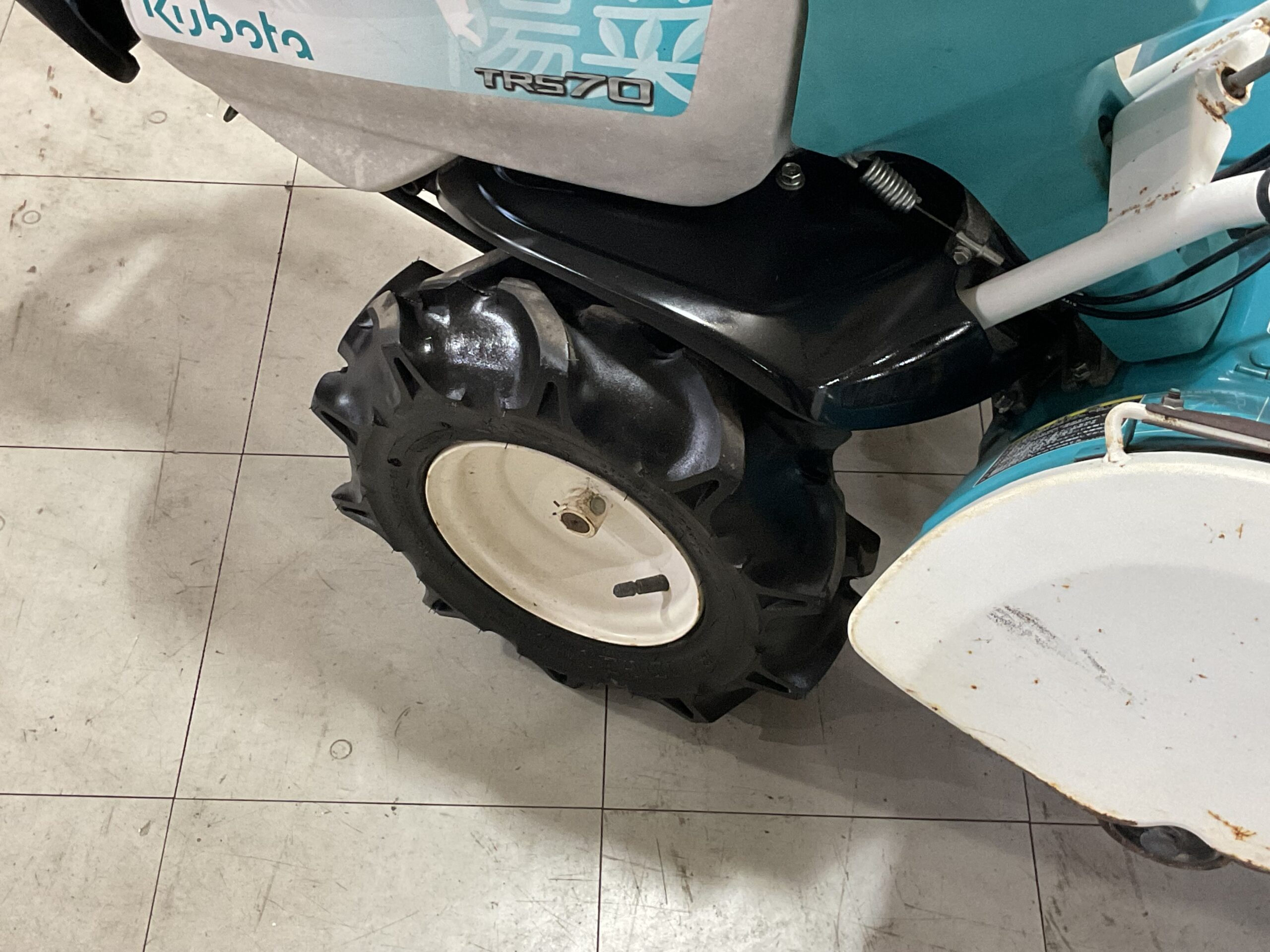耕運機　クボタ　TRS70