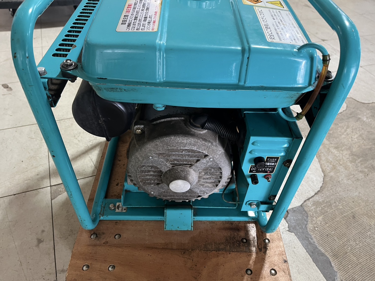 発電機　デンヨー　DA2400