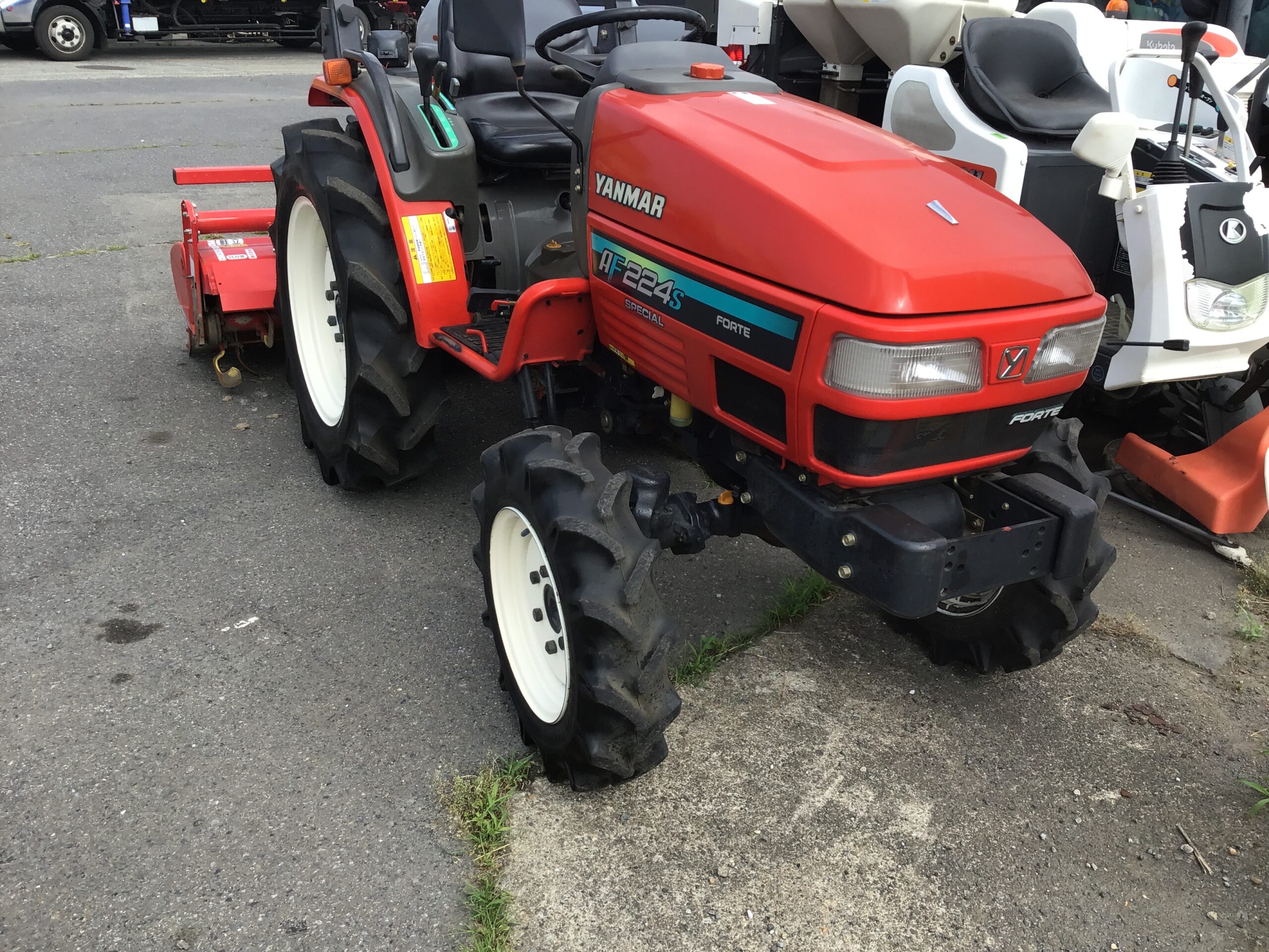 トラクター　AF224S