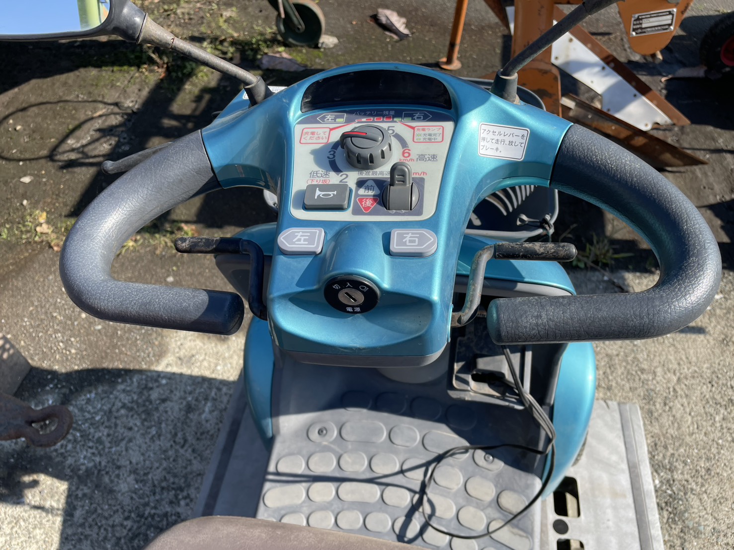 スズキ　セニアカー　ET４（バッテリー×）