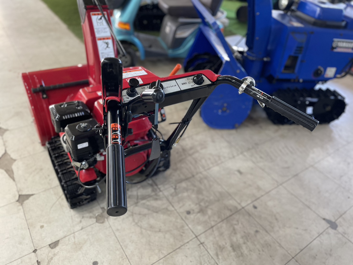 除雪機　ホンダ  HSS655