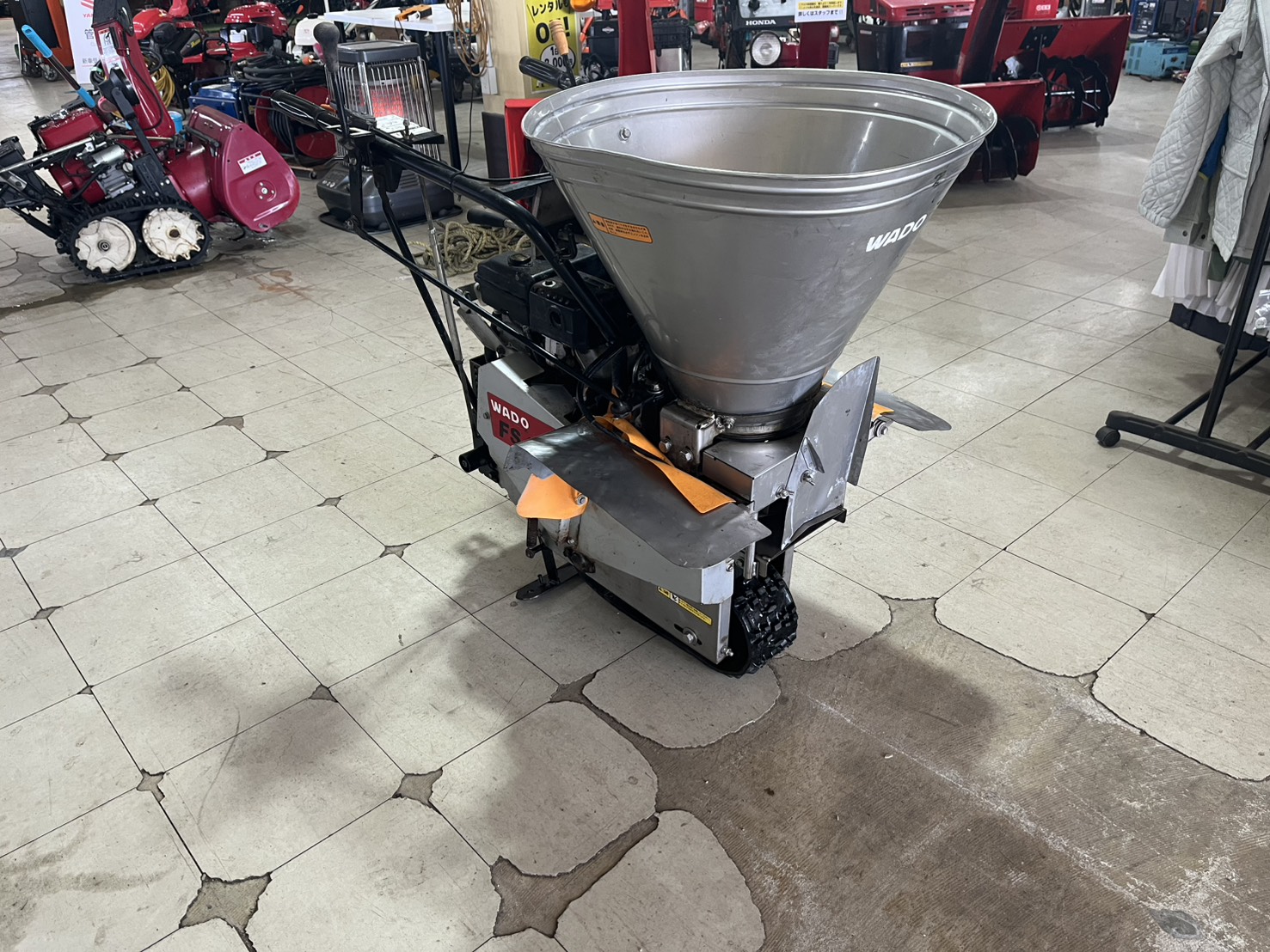 肥料散布機　FS403