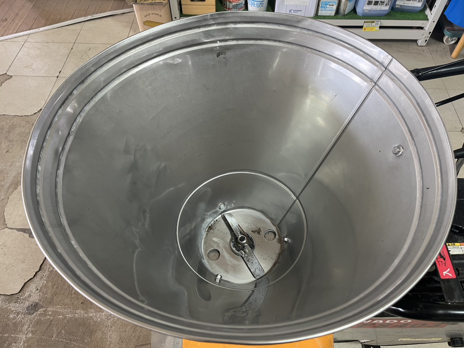 肥料散布機　FS403