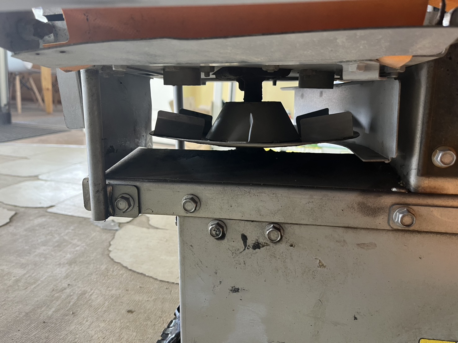 肥料散布機　FS403