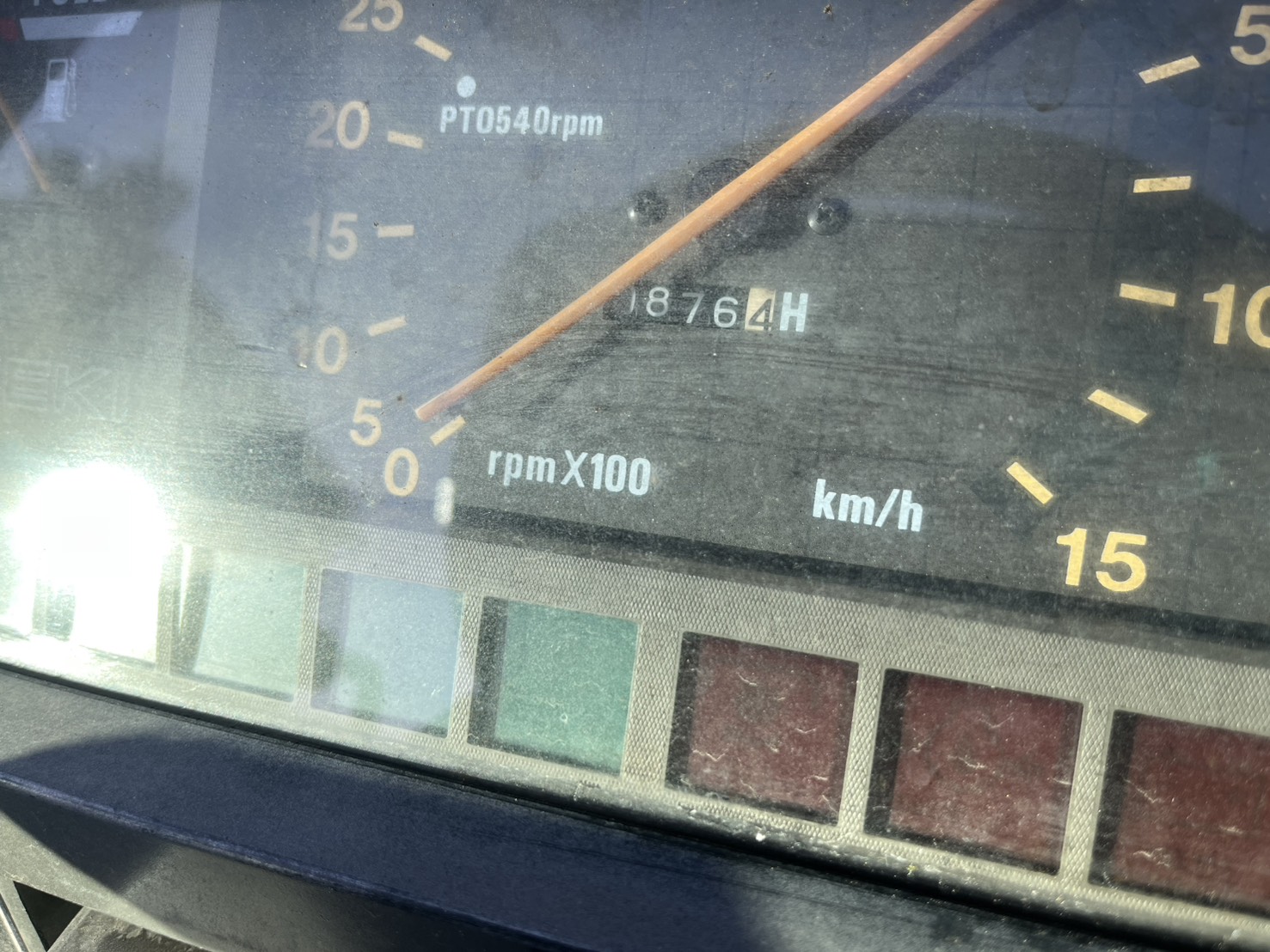 トラクター　TA230F